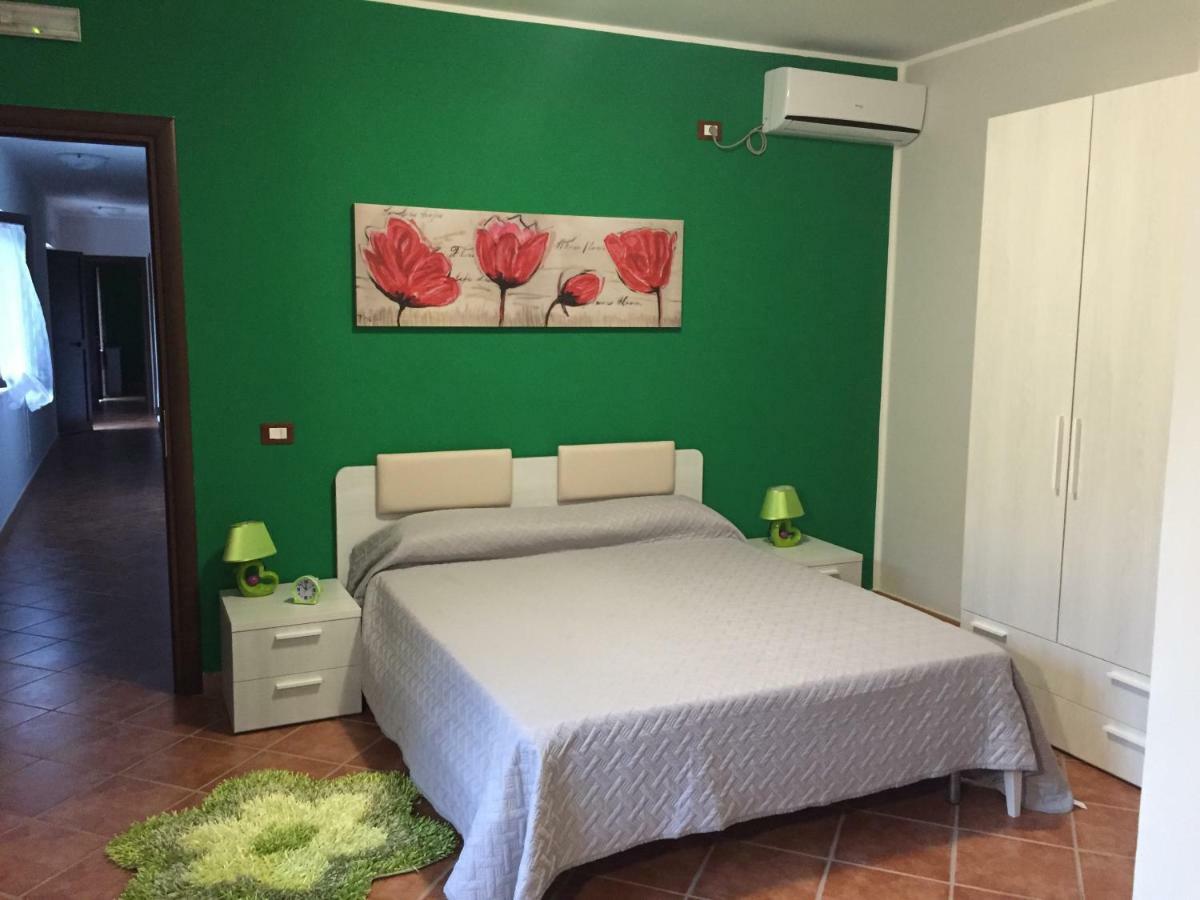 Mula Germaneto Bed & Breakfast *